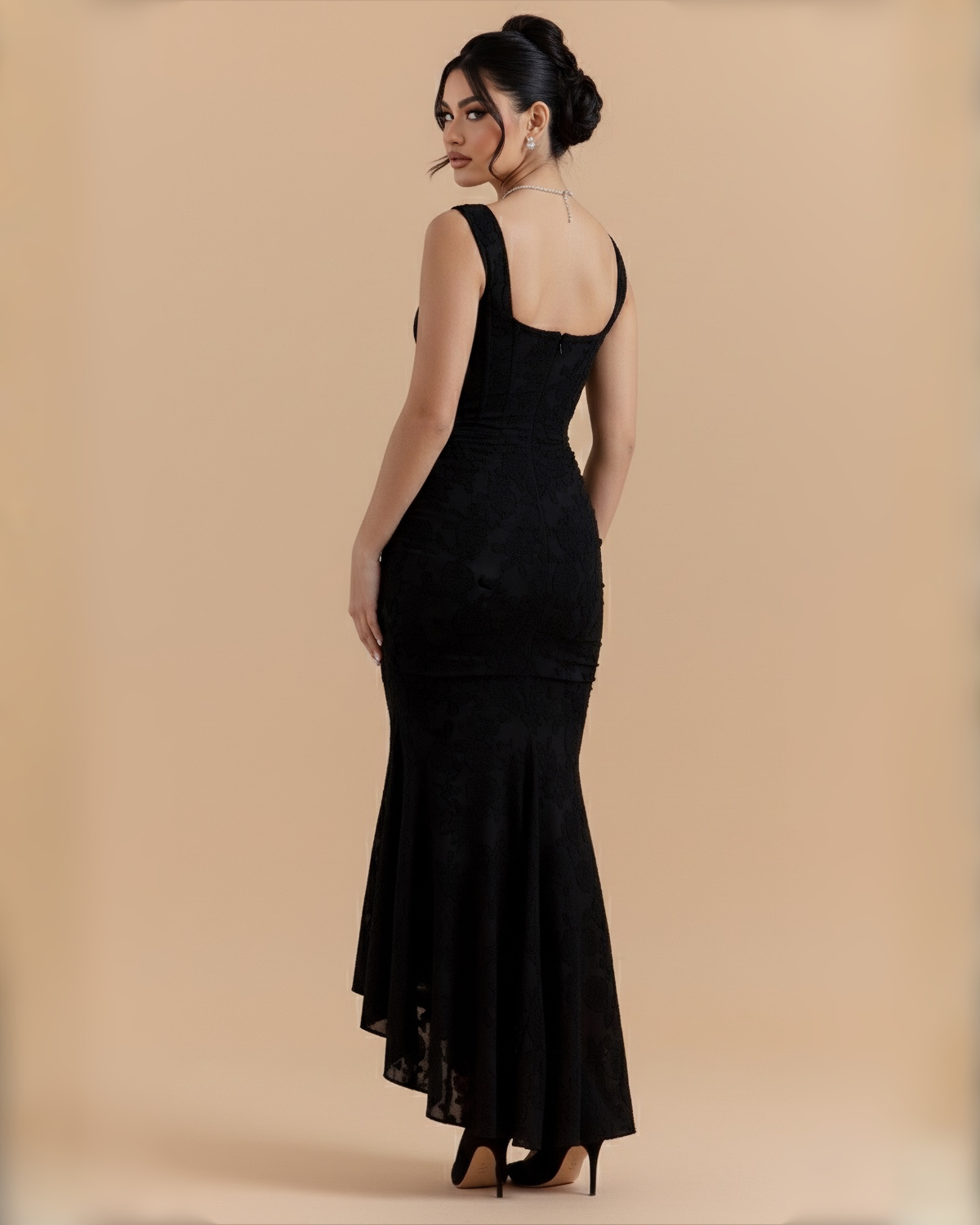 The Liliana Midi Dress - Black