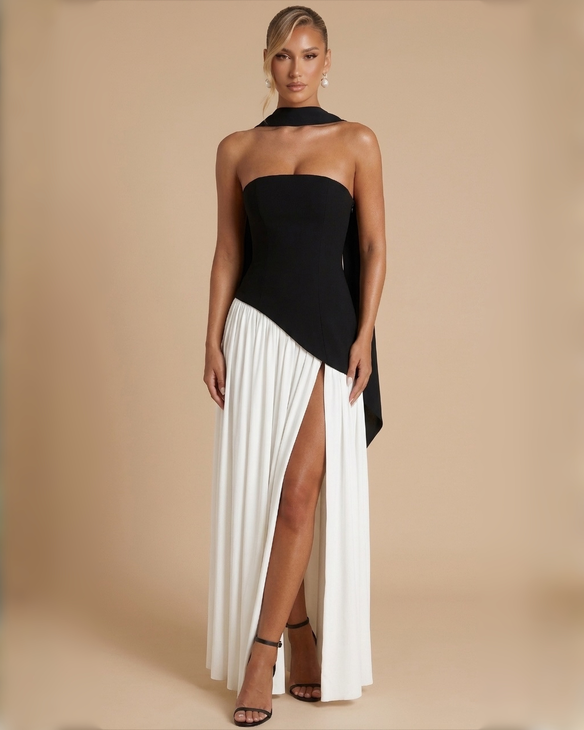 The Elizabeth Maxi Dress - Black/White
