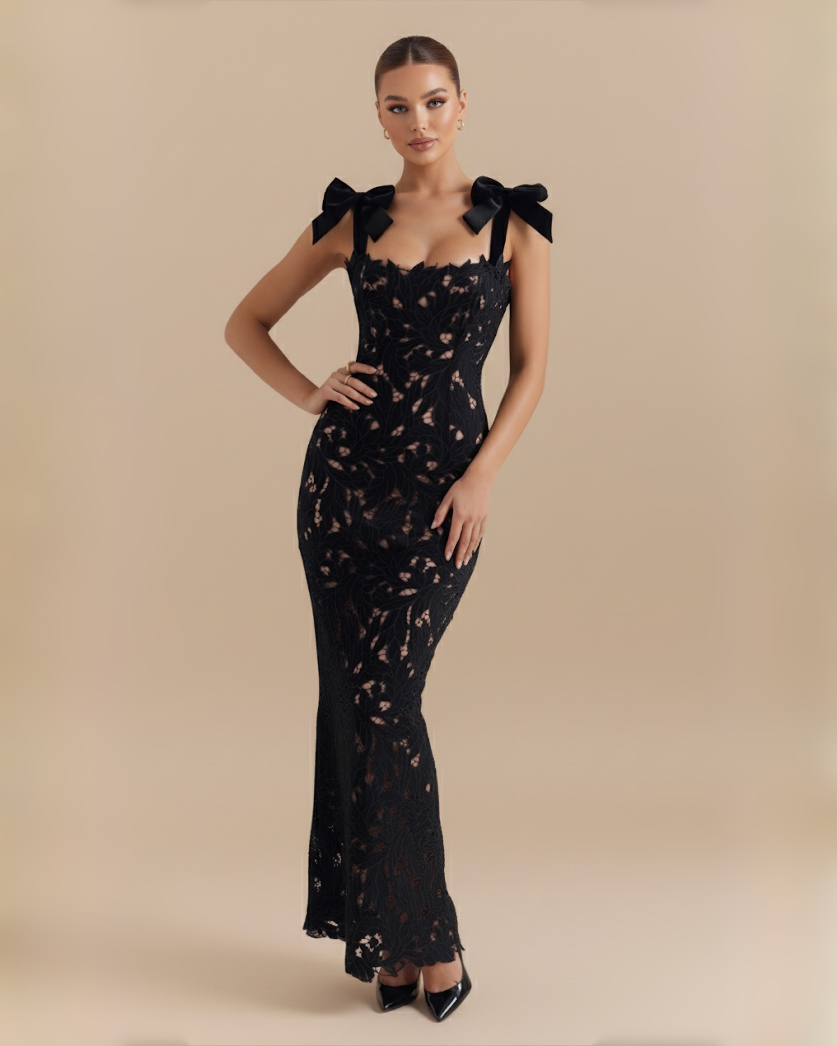 The Johanna Bow Detail Maxi Dress - Black