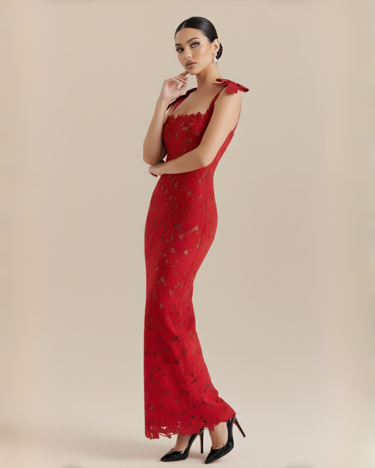 The Johanna Bow Detail Maxi Dress - Red