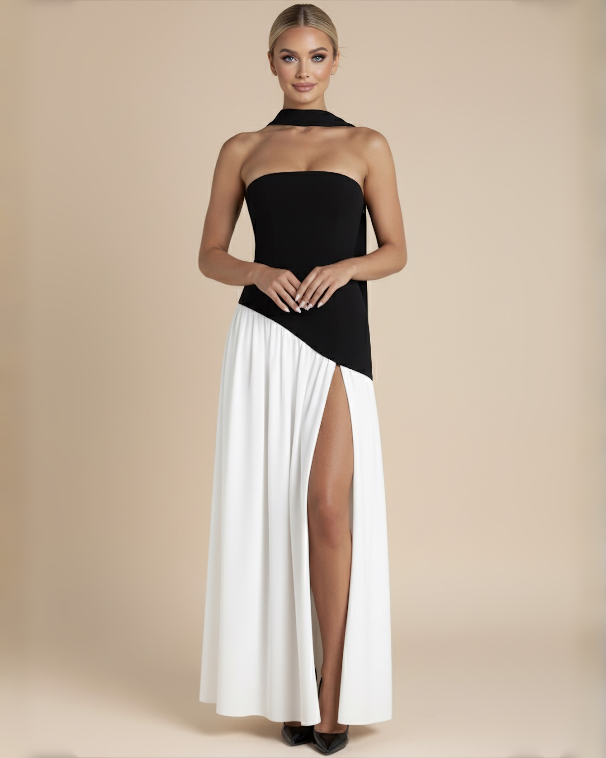 The Elisabeth Corset Maxi Dress - Black/White