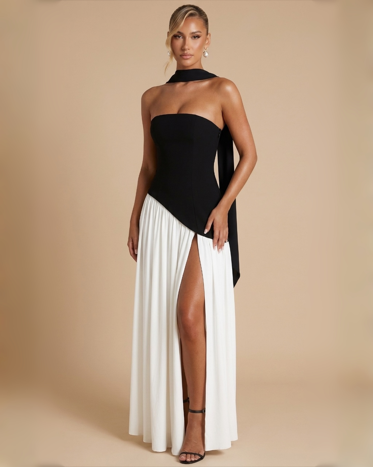 The Elizabeth Maxi Dress - Black/White