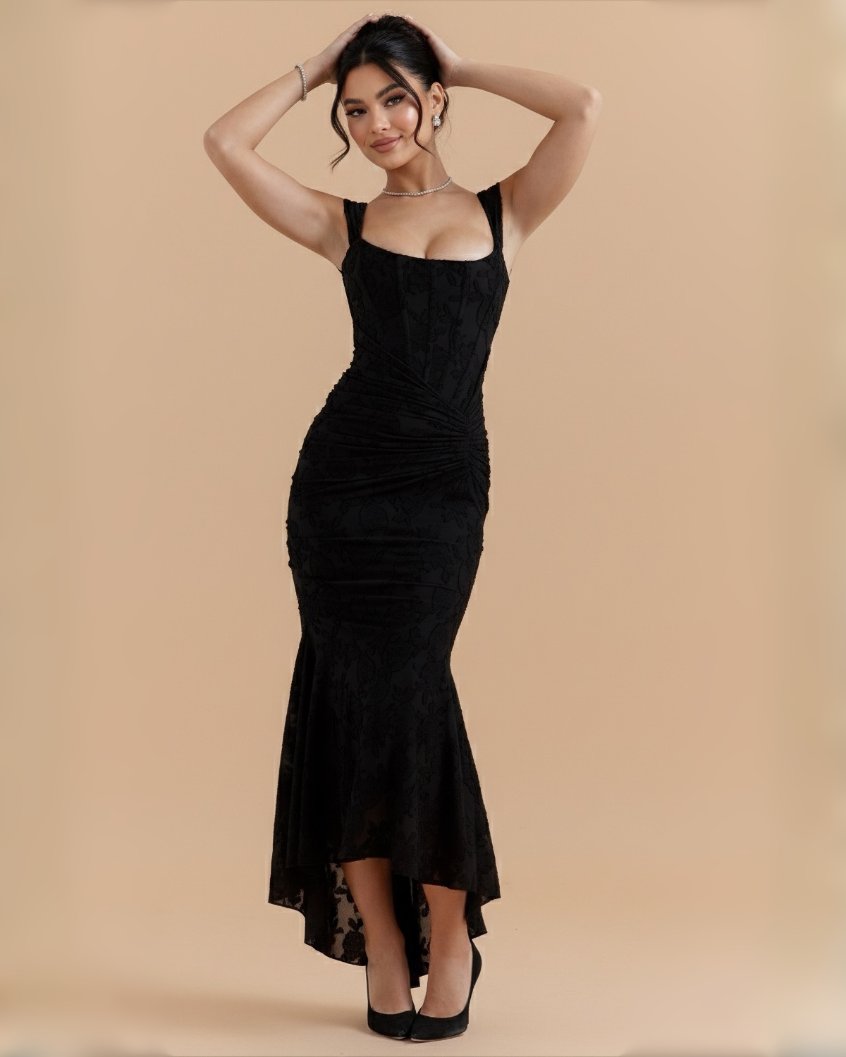 The Liliana Midi Dress - Black